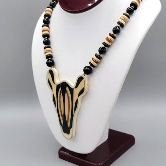 Lee Sands Giraffe Pendant Statement Necklace Natural Materials Tribal Vtg 18" - Picture 3 of 8